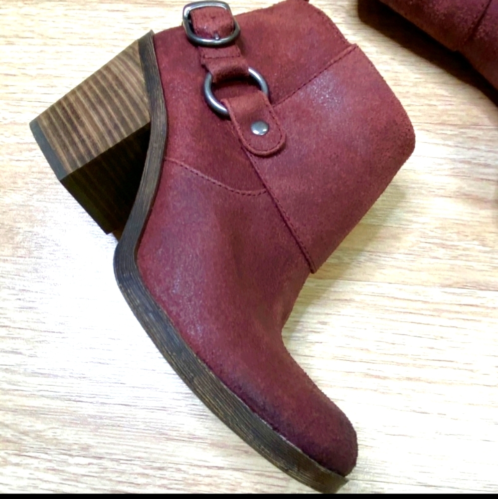 Lucky Brand Oxblood Wax Booties